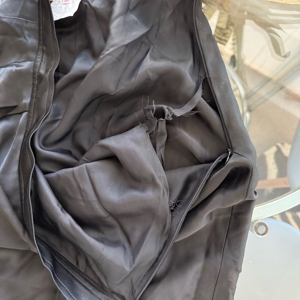 Yves Saint Laurent Black Garment with Branded Tag - Picture 5 of 7